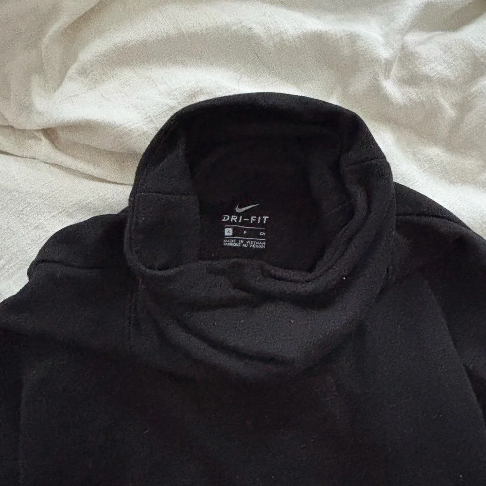 Nike Women’s Mock Neck Sweater - Picture 3 of 4